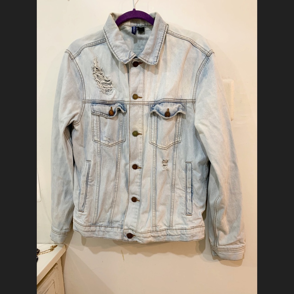 Reliable acid washed denim jacket